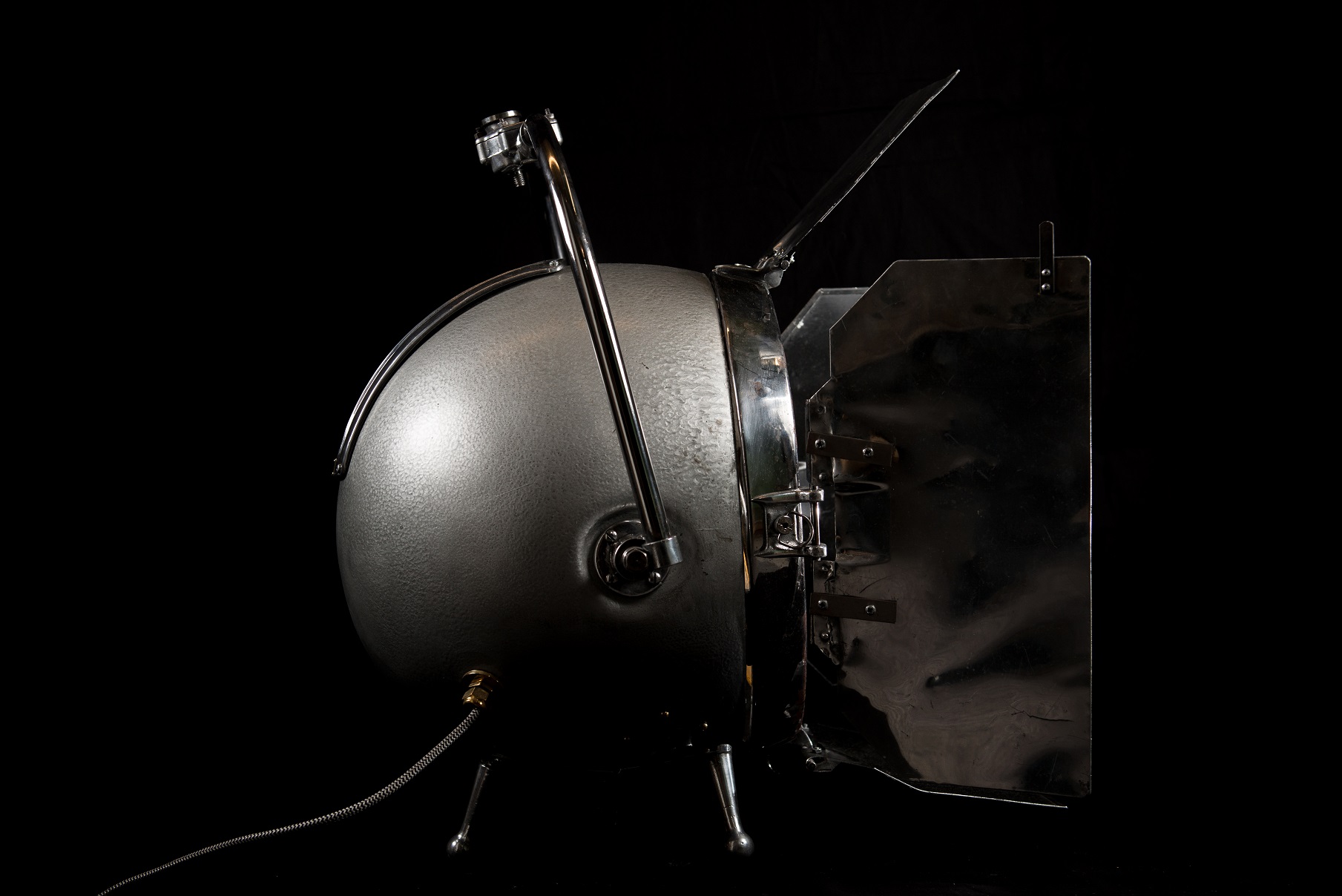 MOLE RICHARDSON Fraser Besant Lighting